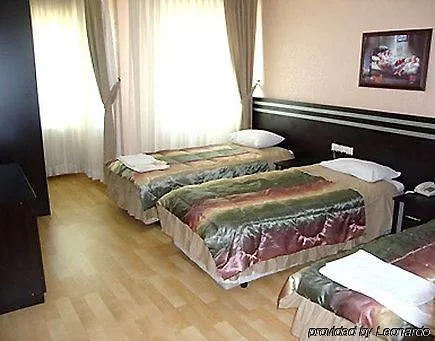 Madi Hotel 3*